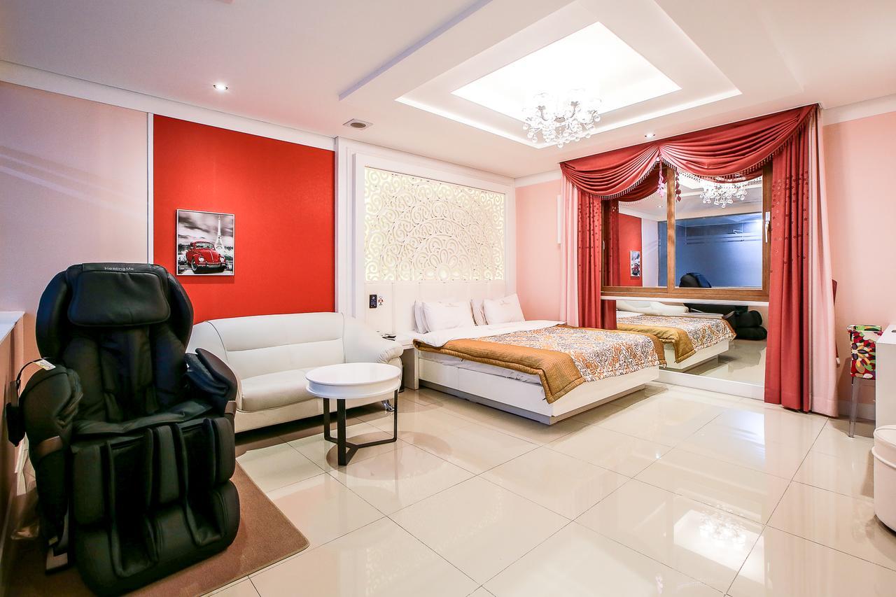 Shell Stone Yeosu Business Hotel Exterior foto